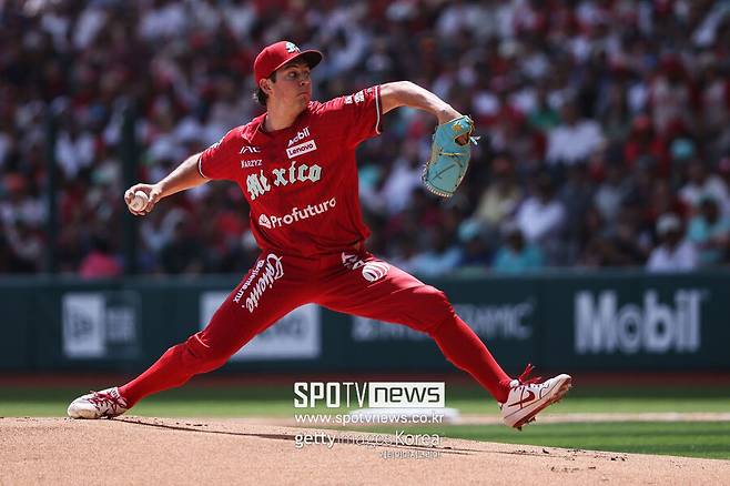 “제발 입 좀 다물어라” 국민 밉상으로 찍혔나… 사이영 수상자 이러다 진짜 KBO 오나