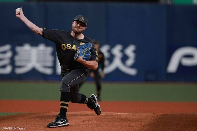 와! '폰세급' 투수를 2명이나 …'FA 철수' 롯데, 외인 승부수는 제대로 던졌다