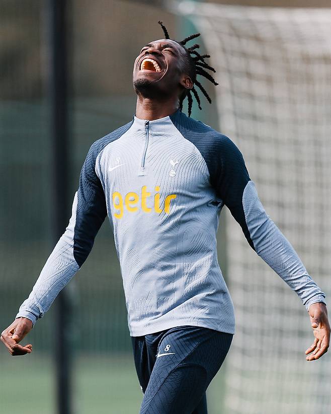 손흥민 떠나고 펑펑 눈물→'BBC 경악' 토트넘 최악 문제아...