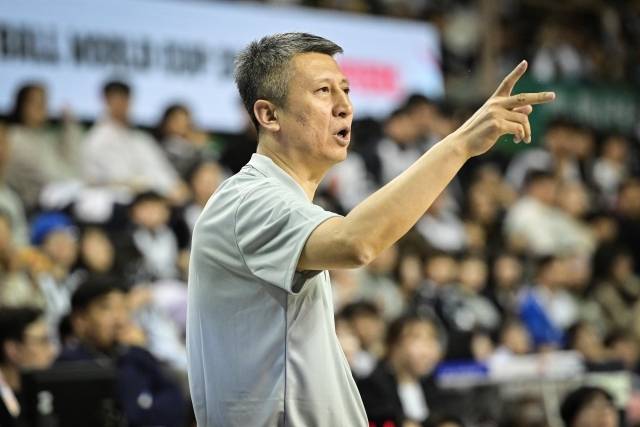 ‘몽유병 환자 같았어’ 대한민국에 박살 난 ‘만리장성’ 중국, 이제는 귀화선수까지 찾는다…“과거에 집착할 필요 없어”