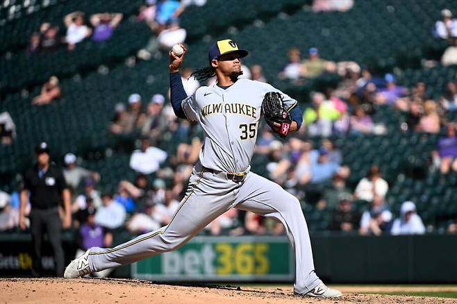 롯데 초대박! 일본까지 이기다니… 회심의 반격 성공, 벨라스케즈 악몽이 이제야 끝났다