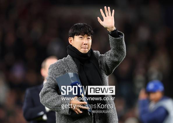 '손흥민, 옷 너무 잘 입는 거 아니야?' 프리미어리그 '오피셜' 공식발표 떴다, 잉글랜드의 '패션 아이콘' 선정