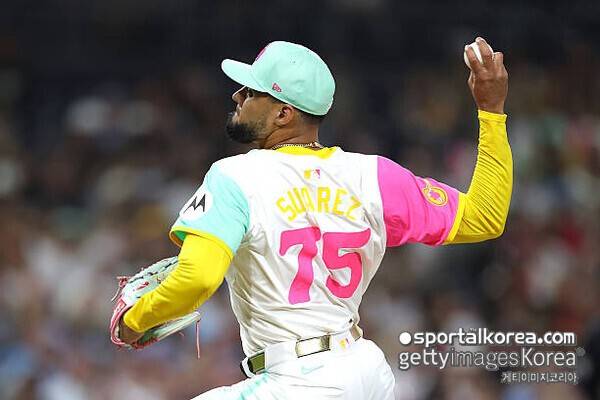 [오피셜] 이러다 김하성도 대형 계약으로 잡나...? '타도 다저스' 외친 애틀랜타, 日→美 차례로 점령한 마무리 투수와 662억 계약