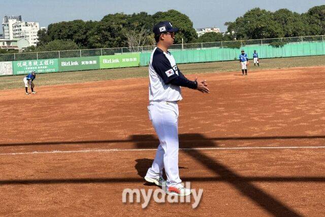 '한화 1차 지명 출신' 박상규 감독, 즐거운 야구 강조!