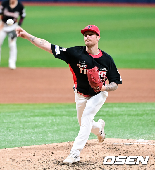 KIA 우승 에이스 잡았기에 158km 외인도 동행인가...25 원투펀치 재가동 가능성 UP, 관건은 이닝이다