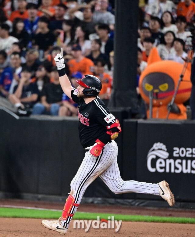 김현수+최원준에 98억 썼는데 외국인도 외야수라니?…