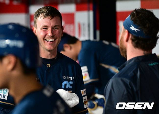 다승왕+216K 에이스인데 18억에 홀로 한국 잔류…'폰없라왕' 증명할 수 있을까