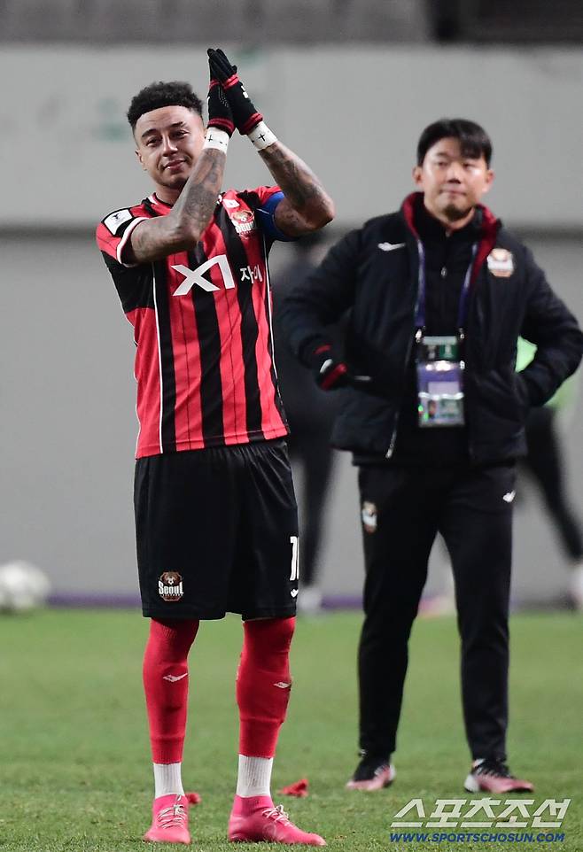 작심 발언! K리그 '진짜 사랑'했던 린가드, 한국 떠났다...캐리어 한가득 챙긴 '뜻밖의 물건' 공개