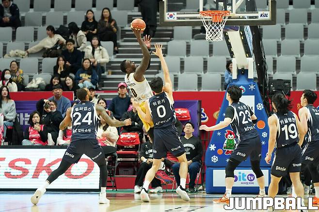 KT가 만든 덫, 마침내 ‘저승사자’ 묶었다