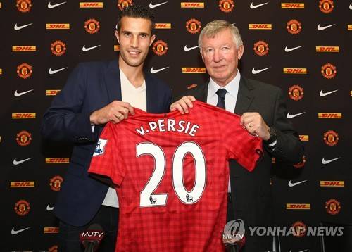 아스널 팬들, 피 거꾸로 솟겠네…'배신자' 판 페르시