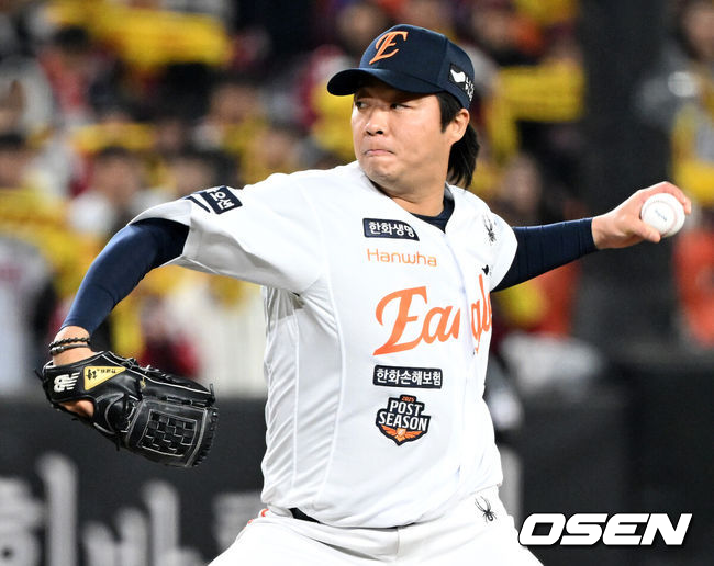 한화, '괘씸이' 김범수와 FA 계약 안 하나…왜 차명석 단장이 걱정할까