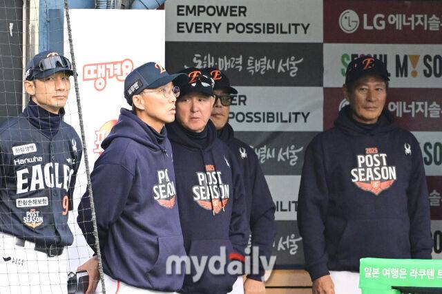 한화는 정말 중견수 트레이드를 할까, 1년 뒤 최지훈·김호령 FA인데…김경문의 시간은 일단 내년까지