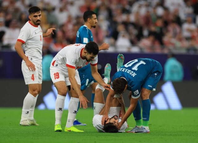 한국 축구 난타했던 '요르단 킬러', 북중미 월드컵 출전 불발 위기… 알 나이마트, 전방 십자 인대 파열