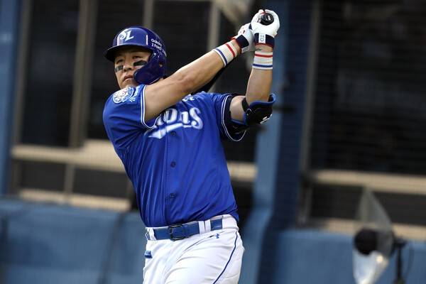 '최형우 26억+외국인 영입 완료' 속전속결 삼성, 남은 내부 FA는 어떻게? '안방마님·필승조·마당쇠' 언제 잡을까