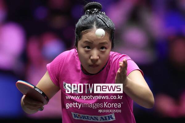 신유빈 스매싱에 만리장성 와르르...신유빈-임종훈 혼합 복식, WTT 홍콩 파이널스에서 중국 누르고 결승 진출