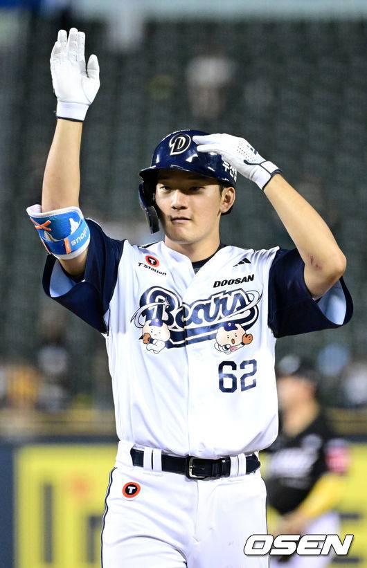 “내가 주전 유격수다” 선언했는데 80억 FA 영입 날벼락…제2의 김재호 이 악물었다 “내년이 마지막 기회, 꼭 잡는다”