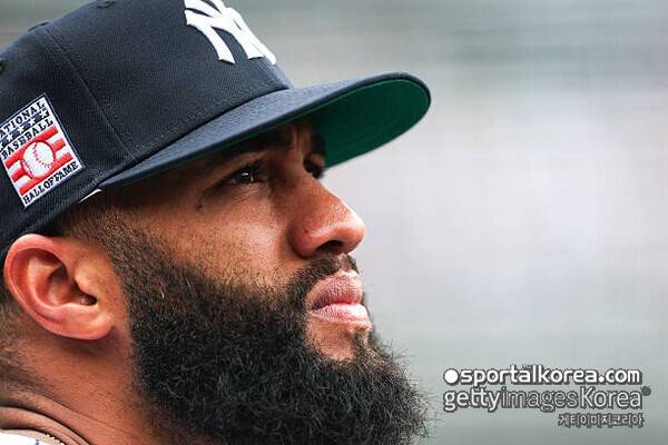 [오피셜] 다른 팀은 돈 펑펑 쓰는데...도대체 무슨 생각일까? '판타스틱 아닌 줍키스틱' 양키스, 아메드 로사리오와 37억에 계약