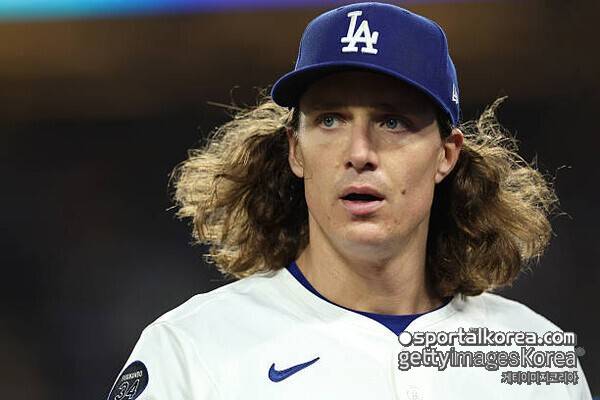 '대충격' 다저스 월드시리즈 우승 이끈 선발 투수, 정말로 LAD 떠나나? 美 현지서도 집중 조명