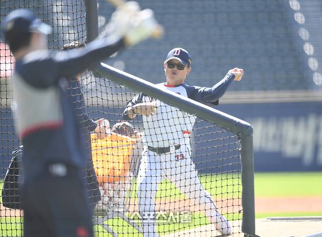 박흥식 코치 딸 결혼한다…22일 미국의 한 교회에서 ‘작은 결혼식’
