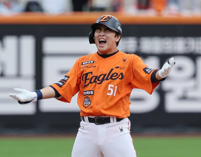 800만 원 인상에 그쳤던 한화 문현빈, 이번 겨울은 다르다…야수 고과 1위 확실시