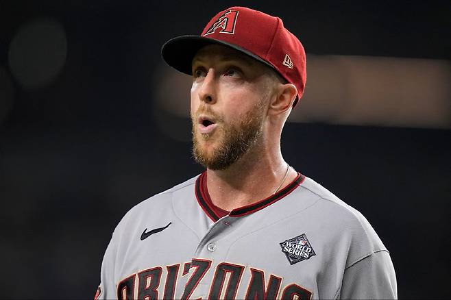 '한국 떠나 1181억 잭팟' 류현진 뛰어넘는다…