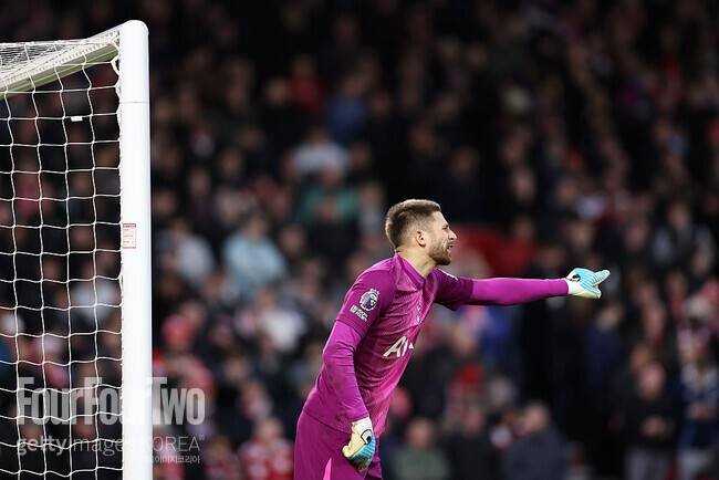 손흥민급 리더십은 무슨...또 실수하고 동료에 화풀이→