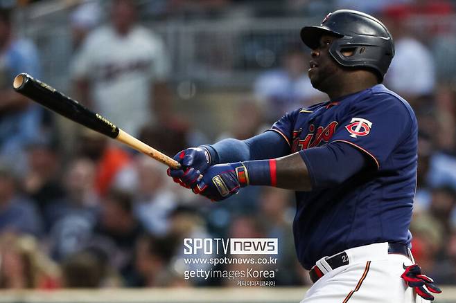 아시아 야구계가 놀랄 소식…193cm 123kg ML 164홈런 거포, 일본 구단 계약했다