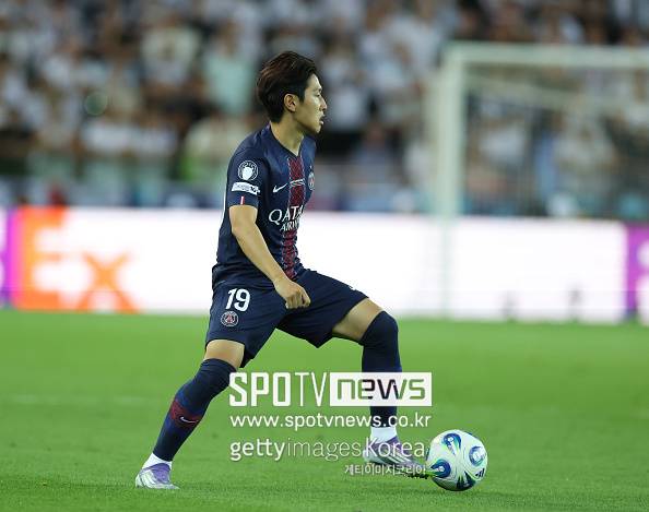 '아뿔싸' 벤치벤치벤치벤치벤치 이강인 앉힌 장본인 돌아왔다...PSG 골든보이 두에 부상 복귀 후 득점포 가동