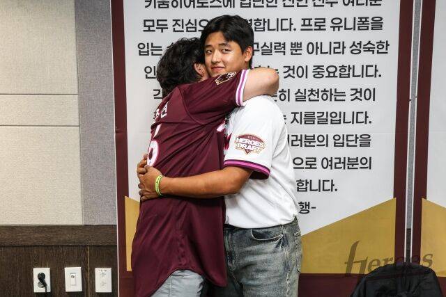 박준현·박석민 부자의 침묵, 학폭 인정과 NO 인정의 딜레마…시간 많지 않다, 오래 끌면 ‘키움도 난감’