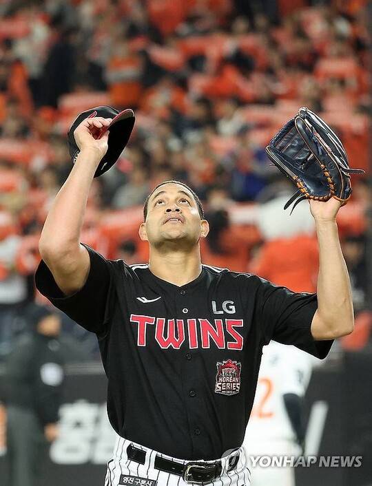 외인 투수 전원 재계약, 그런데 아시아쿼터 웰스가 왔다[스토브리그 LG 투수편]