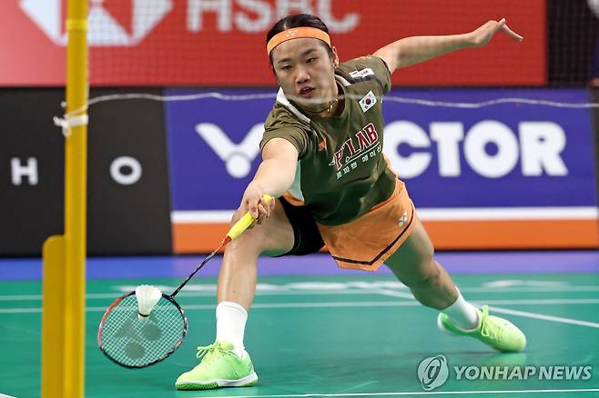 셔틀콕 '최강' 안세영, 시즌 최종전서 원피스 유니폼 파격 변신