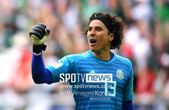 '韓 축구 절망적 소식' 멕시코 A매치 152경기 뛴 거미손 GK 대표팀 복귀 가능성 열렸다...