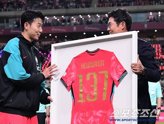 韓 축구 초대박! 홍명보호도 희소식, 손흥민 미쳤다, 음바페-야말과 어깨 나란히→