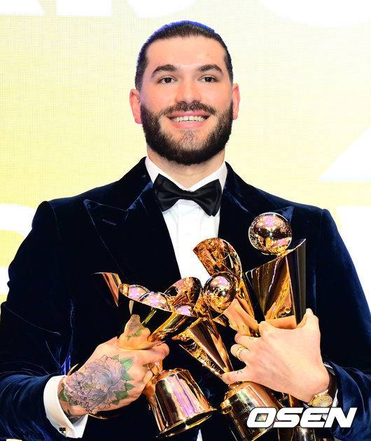 “일본보다 한국이 ML 야구에 더 가까워” 폰세 美 소신발언 화제…442억 역수출, 한화 생활 없이 불가능했다