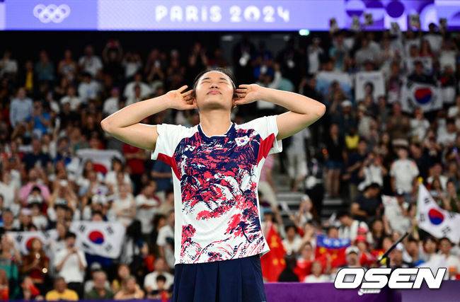 '또 이겼다' 안세영, BWF 월드투어 파이널 조별리그 첫 경기서 와르다니 2-1 제압...'역대급 기록' 향한 산뜻한 출발
