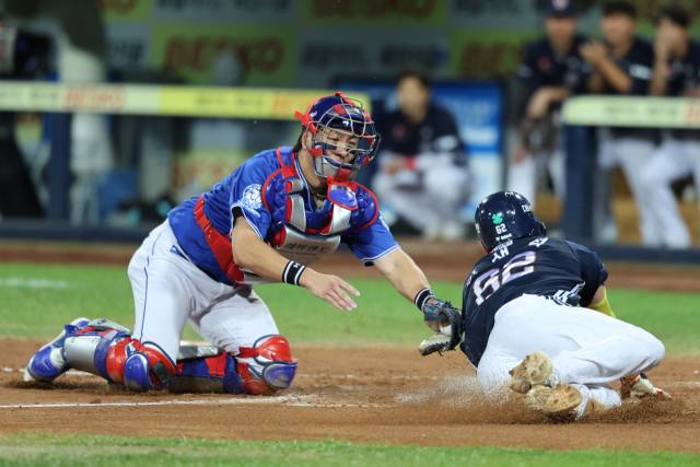 삼성 라이온즈와 강민호, FA 계약 소식 좀처럼 안 들려