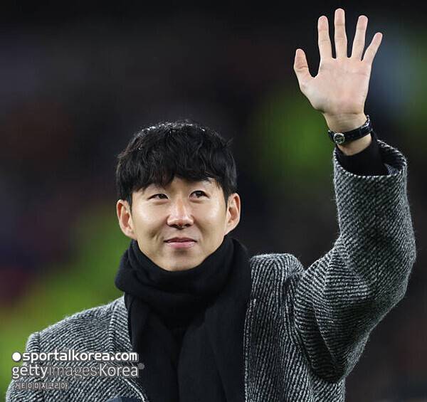 토트넘 욕심 탓에 '손흥민 복귀전' 망쳤다…'1만5천석 텅텅' 이유 폭로→