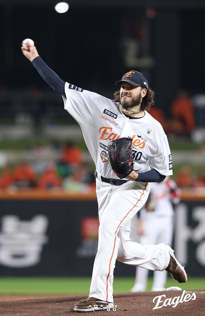 ML 재입성한 폰세, ‘우상’ 류현진 덕분 “내 투구 스펙트럼을 넓혀줘”