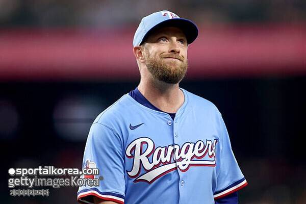 설마 다저스였나...아니면 이정후의 샌프란시스코? KBO 출신 켈리, 서부 팀으로부터 740억 제안 받아