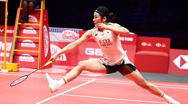 2세트서 달랑 8점이라니…안세영, 왕중왕전 첫판서 세계 7위 와르다니에 발목 잡힐뻔