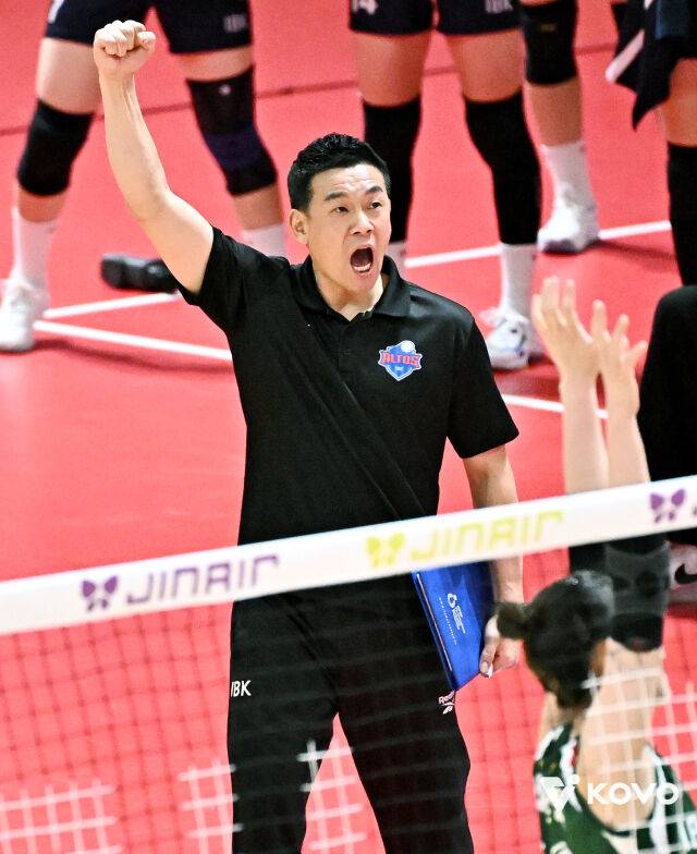 7연패 최하위→'4위'까지 올라섰다...