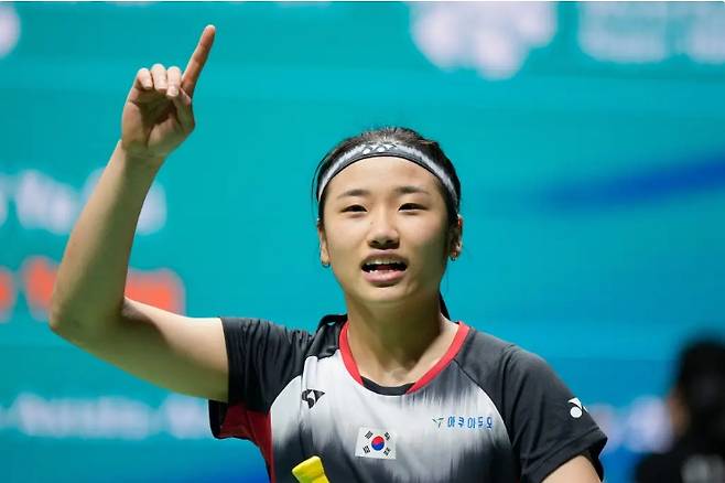 [오피셜] 안세영 '도대체 무슨일' 세계 랭킹 1위인데, 대충 해도 된다고?...와르다니-미야자키 격파→3차전 결과 상관 없이 준결승 진출 확정