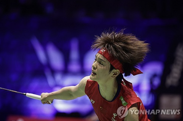 '안세영, 난 하루 쉰다'…'中 세계 2위' 왕즈이 2연승+B조 1위 조기 확정→태국 선수 기권으로 19일 '꿀맛 휴식'