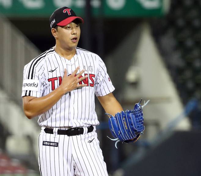 사라진 157㎞ 홀드왕, 염경엽 감독