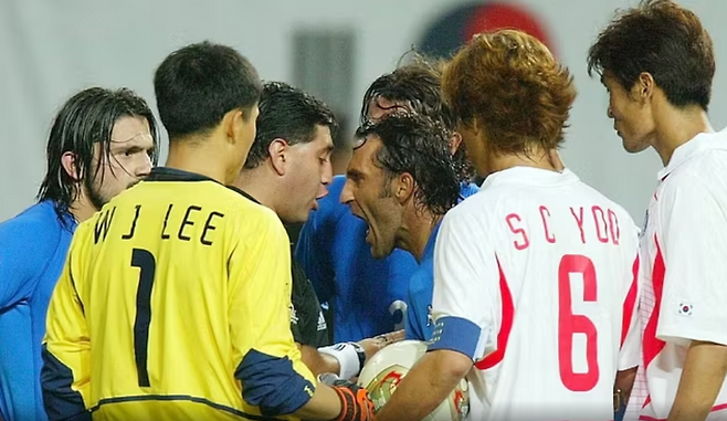 '맞아죽을 각오하고' 소신 발언!…이탈리아 심판