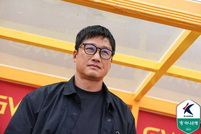 '이정효 감독 소문 무성' 수원 삼성, '내년 최대 4팀 승격' 기회 잡을까...감독 선임 기대감