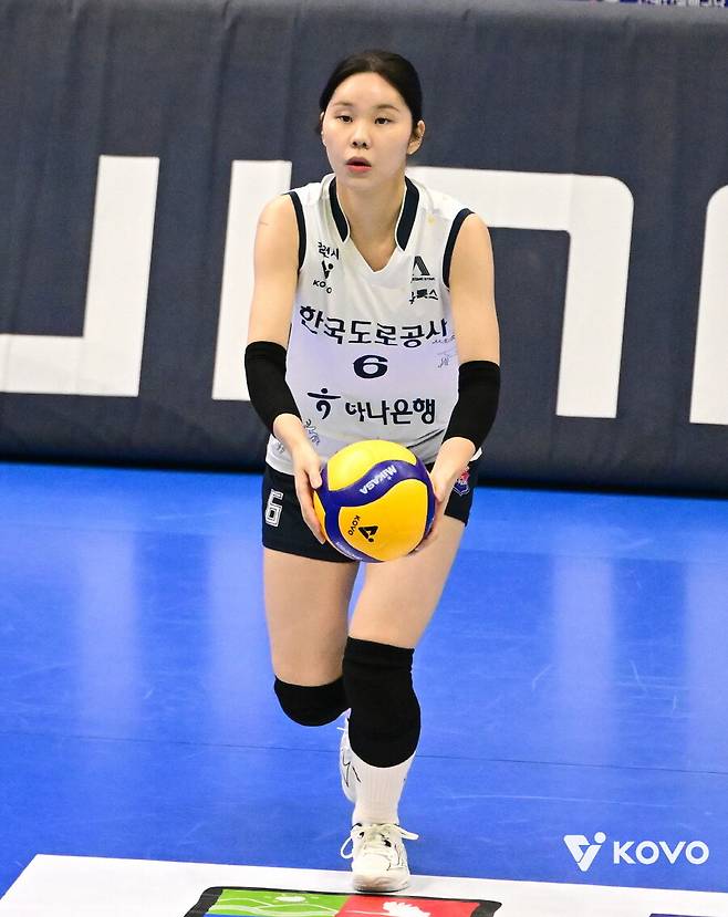 도로공사 1위인데 치명적 고민 있다…사령탑은 왜 잔소리가 늘었을까