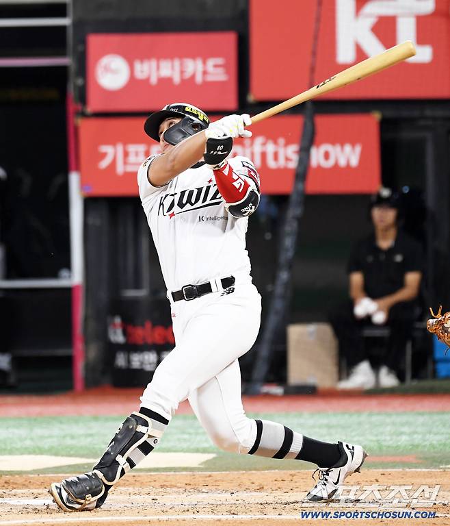 [공식발표]'충격적 결단' FA 신청했던 2266안타 베테랑, 왜 현역 은퇴 결정했나