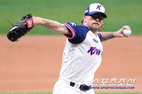 LG는 고우석과 2026 우승 생각했는데... 고우석이 안온다. 2연패는 불가능인가