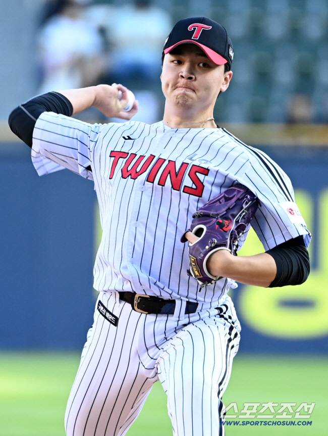 LG는 고우석과 2026 우승 생각했는데... 고우석이 안온다. 2연패는 불가능인가